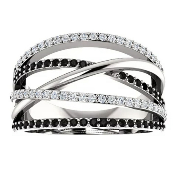 Jewelry - New Silver Black Lines Ring